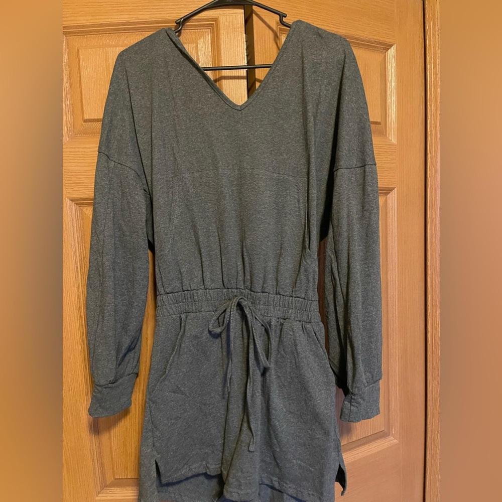 Never worn great quality